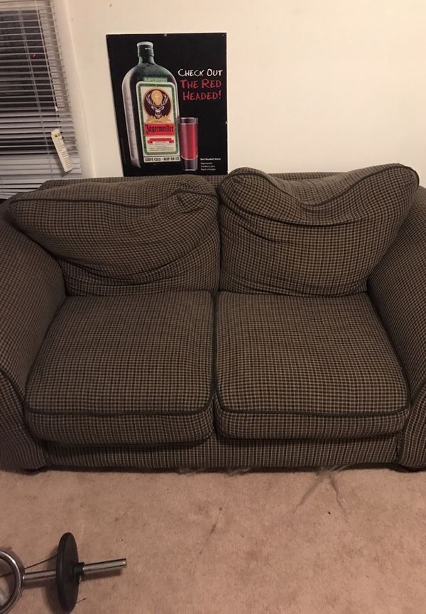 Comfortable Two Person Couch For In Bloomington Il Offerup