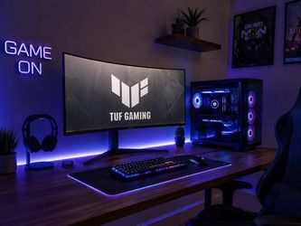 ASUS TUF Gaming 31.5” Curved Gaming Monitor – Open Box / New
