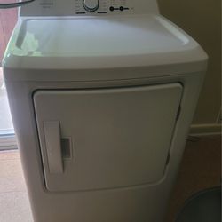 Insignia Sensor Dryer 