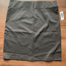 New Woman’s skirt, Size 8petite