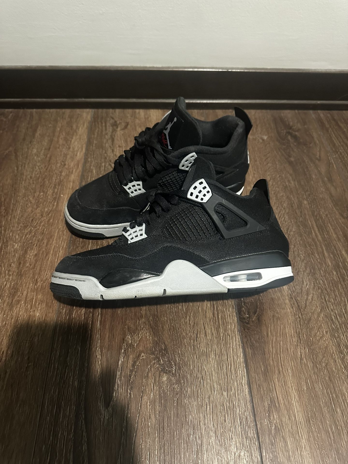 Jordan 4