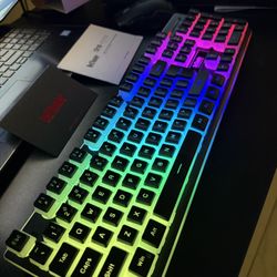 Brand New Wireless Gaming Keyboard And Mouse Combo Red Thunder K10 Rechargeable