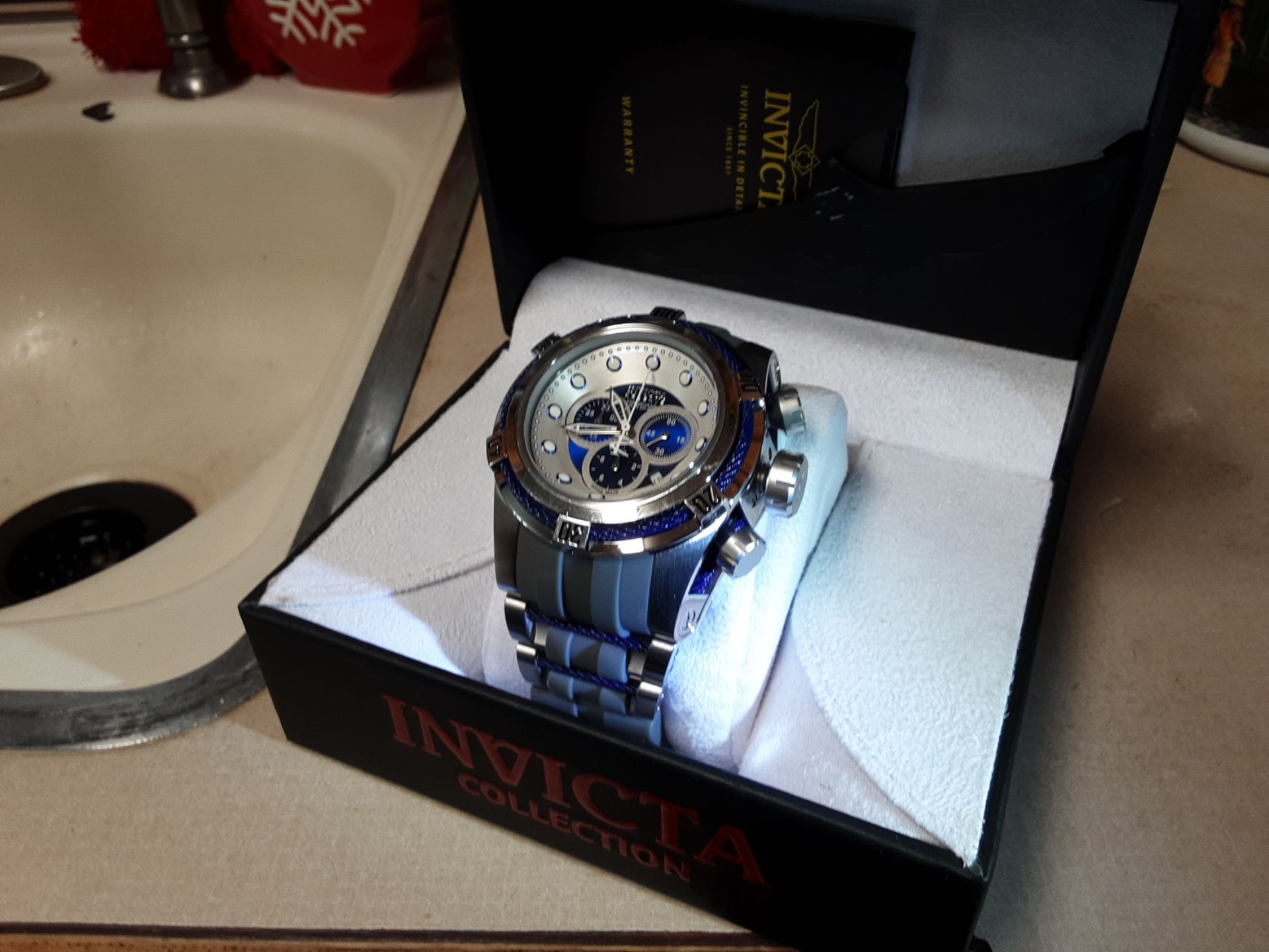 INVICTA Bolt zeus