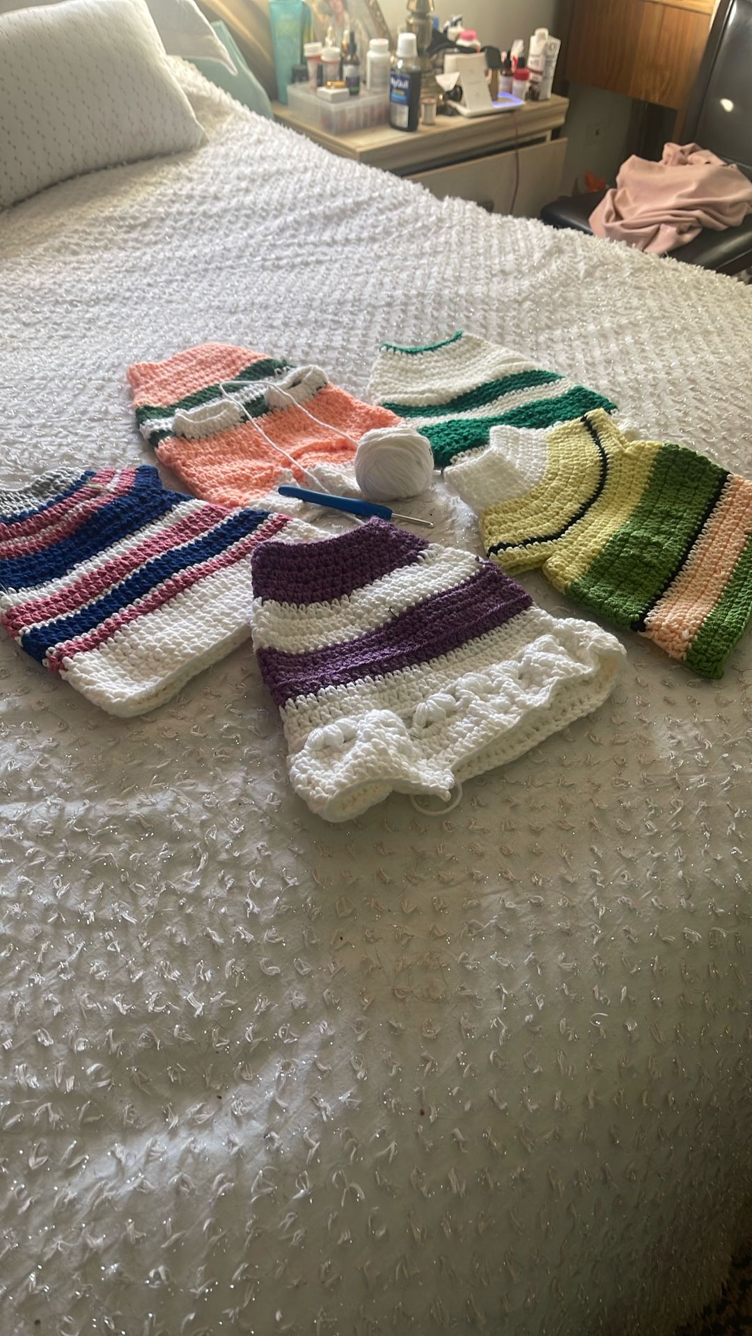 Abrigos Para Perritos Pequeños Tejidos A Mano.