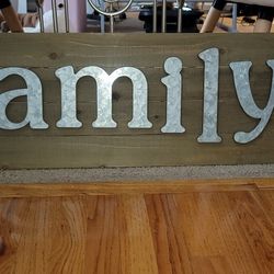 Family Wall Decoration
