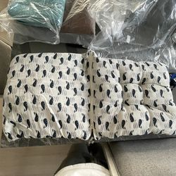 Pillow 31 in x 16 in