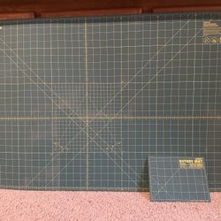 OLFA 24x36 Self Healing Rotary Cutting Mat with Grid and Double-Sided