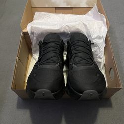 ON cloudtilt Black Men’s Size 9