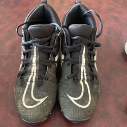 Football Cleats 6y