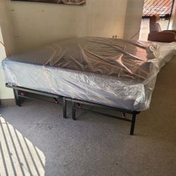 Queen  Memory Foam 