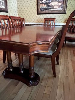Beautiful Solid wood dining table with 8 chairs