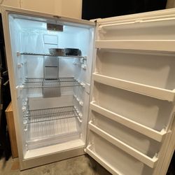 Whirlpool 16 cu. ft. Upright Freezer
