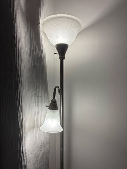 Floor lamp