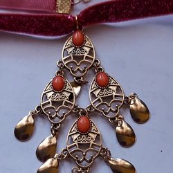 Cute  Handmade  Necklace With Gold Jewelry Fish. $ 15.00