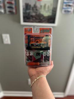 M2 Machines Chevrolet 1990 454 SS Model Kit