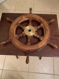 Wooden boat steering wheel or house wall decor decoration in excellent condition