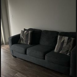 $50 Couch !! Pick Up Only !! 