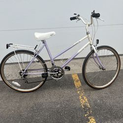 Royce Union Supreme 10 Bicycle. Women’s Bike. Free to ask, I reply 
