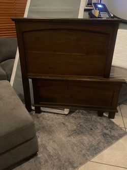 Twin Bed Set with Matress