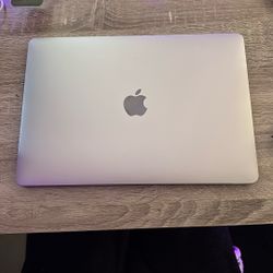 Apple MacBook Pro 