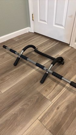 Pure fitness door jam pull up and push up
