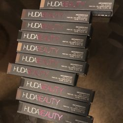 Huda Beauty #BOMBROWS Full ‘N Fluffy fiber gel at discounted price