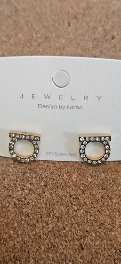 Crystal & Mother of Pearl Stud Earrings