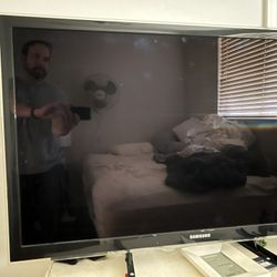 45 Inch Samsung Plasma TV