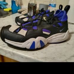 Nike Air Max Screens Like New Size 10