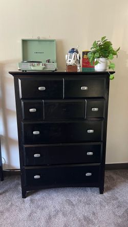 MUST GO Black Five Drawer Dresser
