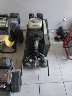 Roll air compressor