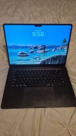 MacBook Air 2025 Black 16g Storage