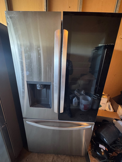 LG French Door Refrigerator with Ice Maker