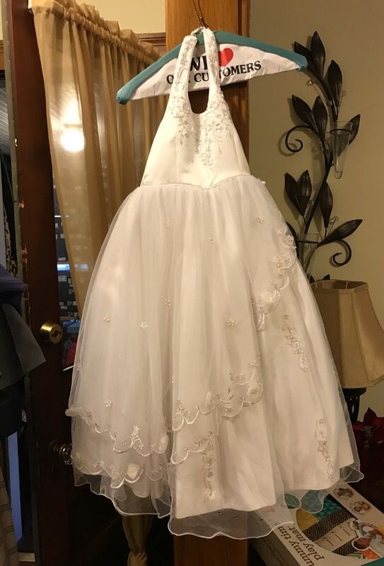 White dress size 4 for any occasion