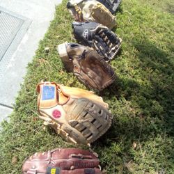 BASEBALL SOFTBALL GAME USED BROKEN IN GLOVE