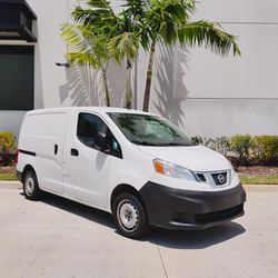 2014 NISSAN NV200 CARGO VAN 