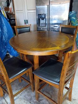Dining room table set