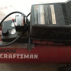 Sears Craftsman 4 HP 25 Gal Air Compressor 