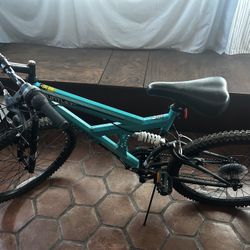 28” Mountain Bike Blue