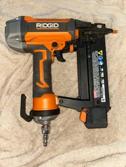 Ridgid 18GA Brad Nailer