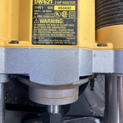Dewalt Router and extras woodworking tools 