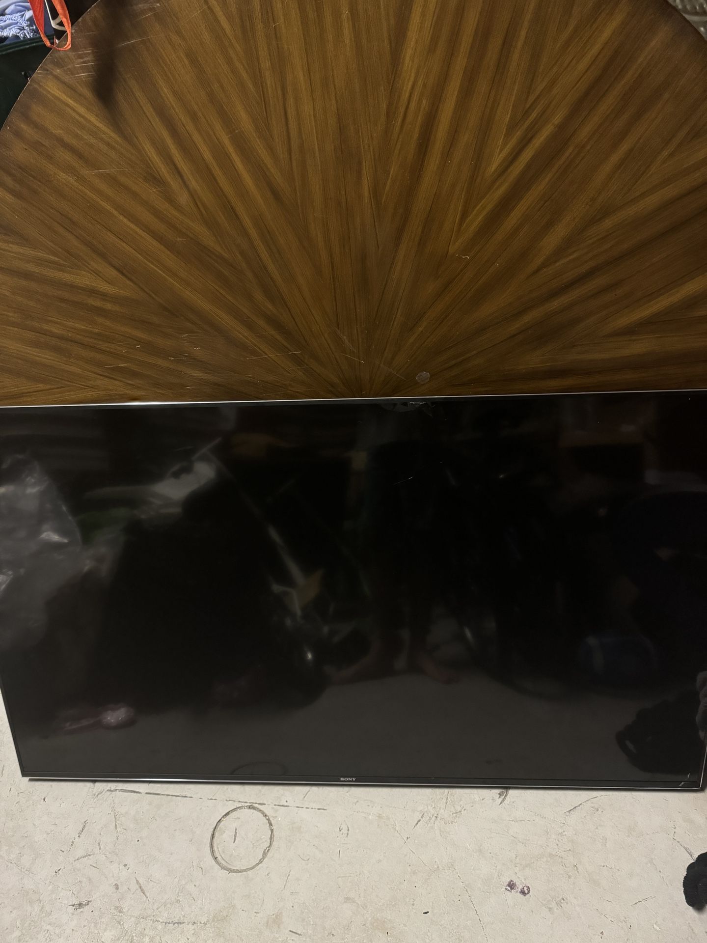 Broken Sony X900H 65 Inch TV: 4K Ultra HD Smart LED TV with HDR and Alexa Compatibility