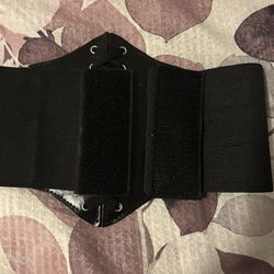 I Have This Underboob Corset Really Cute Xs 