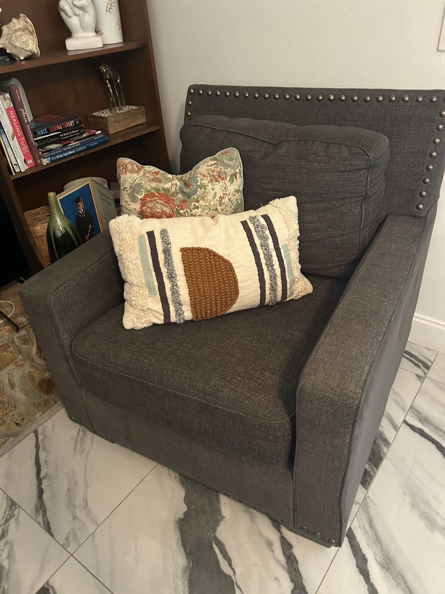 Ashley 4- Piece Living Room Set