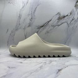 YZY YS-01 Cream Slides Size 8