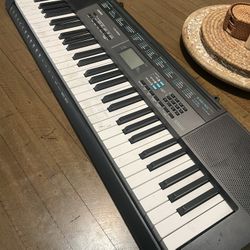 Casio CTK- 2550 Piano Keyboard 