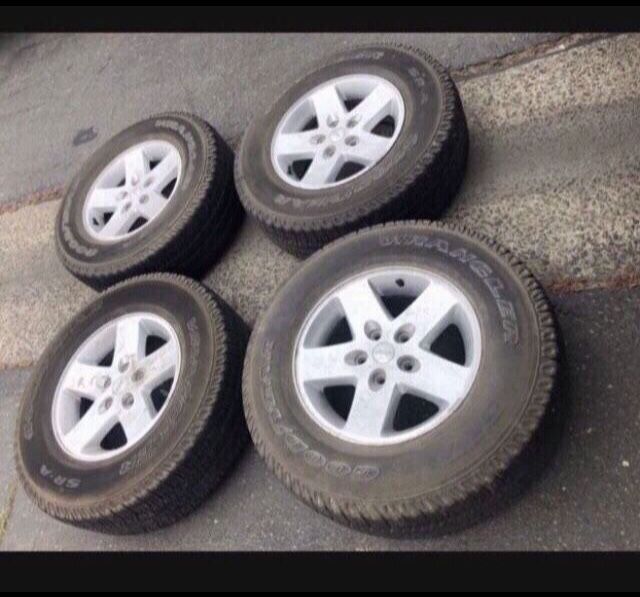 4 —- 255/75r17 5x5 5x127 Jeep Wrangler Wheels Rims With Good 80% Treads Tires!!!!!!!!!!!!!