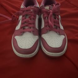 Magenta Dunks