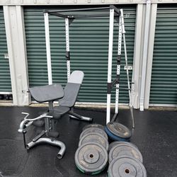 Gym power rack bumper weights bench