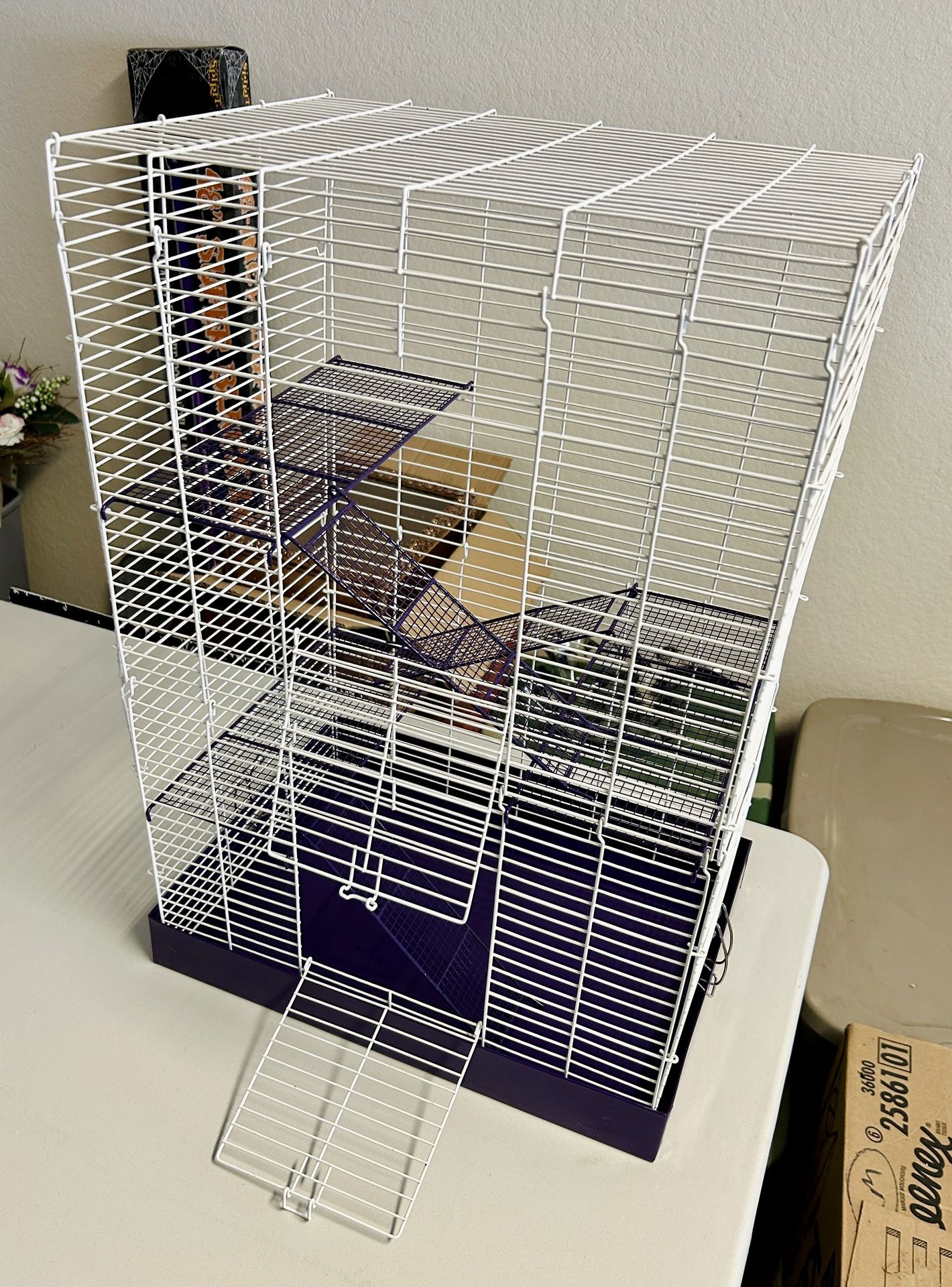 24in x 17in Bird or Hamster Cage